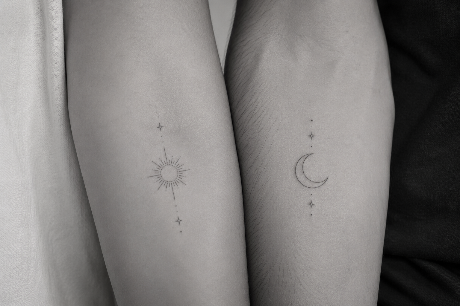 Tatuajes de sol y luna a juego en pareja